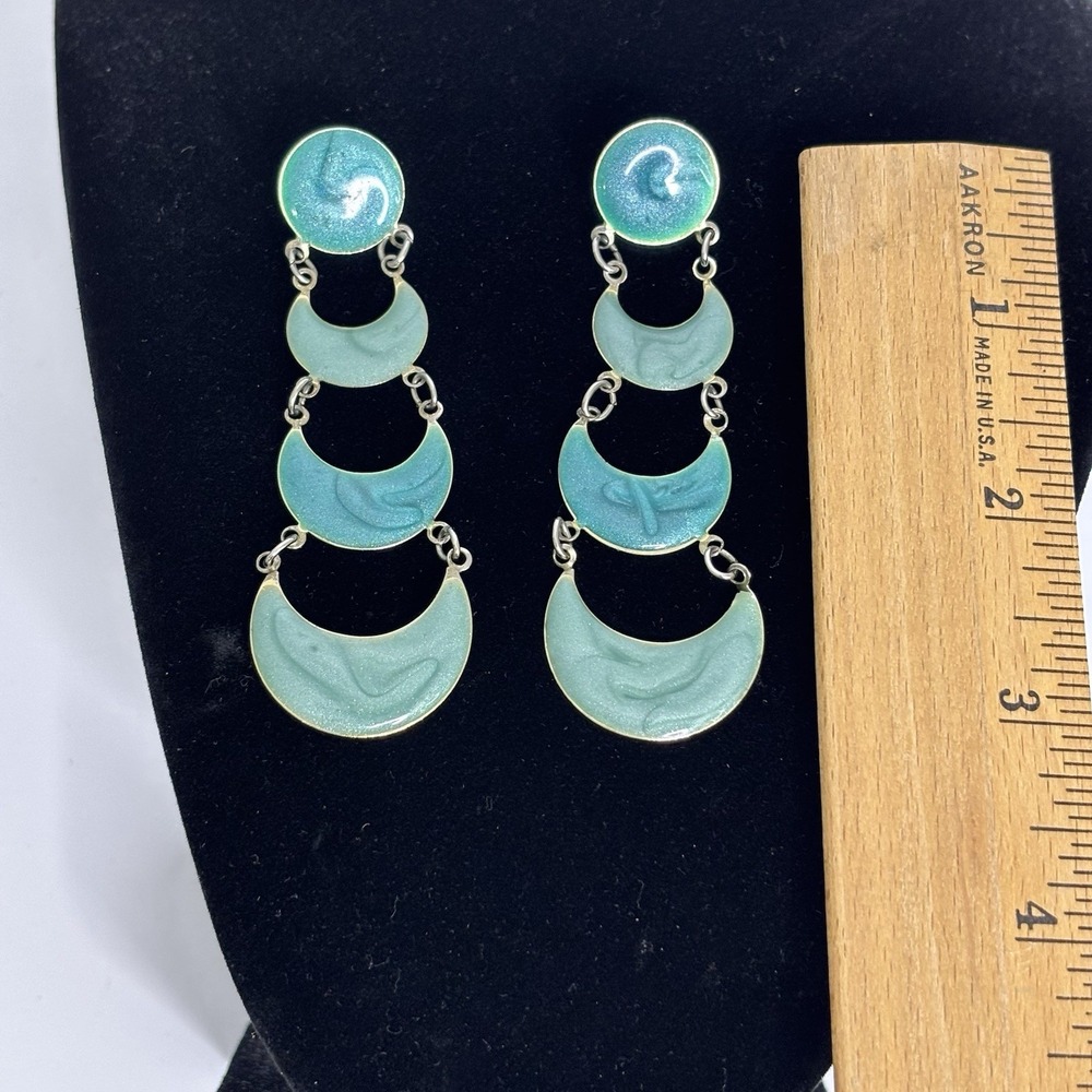 Vintage 80s Turquoise Blue Drop Tiered Dangle Pierced Earrings